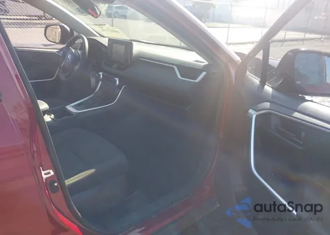 2020 Toyota Rav4 Le z USA, uszkodzony, nr VIN 2T3F1RFV9LC105507